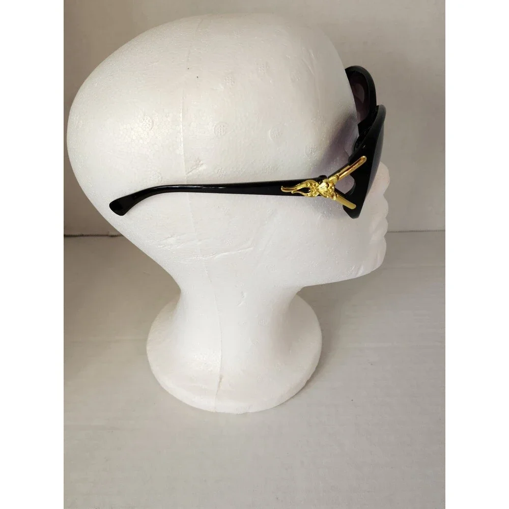 Sunglasses With Cat Design